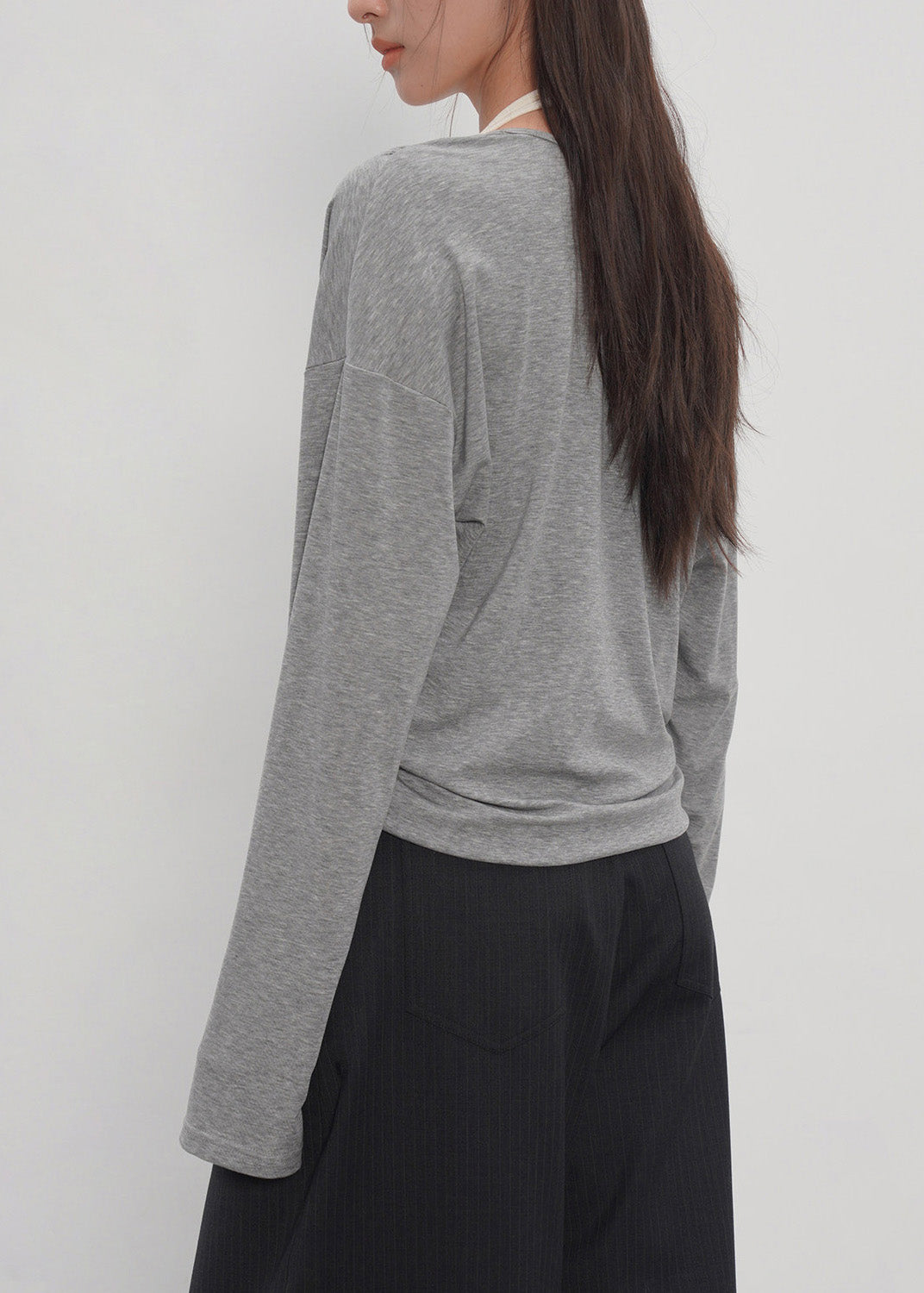 2026 Grey -Piece Spliced Neck Hanging Long Sleeved T-Shirt